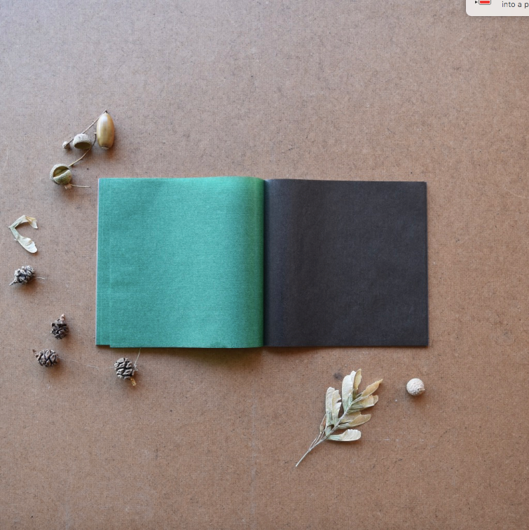 KITE PAPER ~ GLASSEN WAX LIKE ~ 22x 22cm