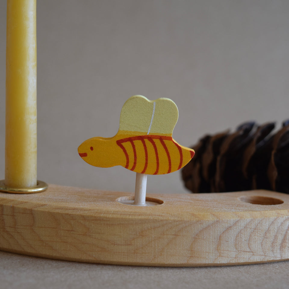 BEE ~ CELEBRATION RING DECORATION ~ GRIMMS