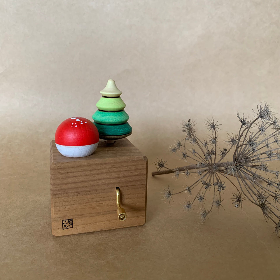 MUSIC BOX WITH TREE & TOADSTOOL SPINNING TOPS ~ MADER
