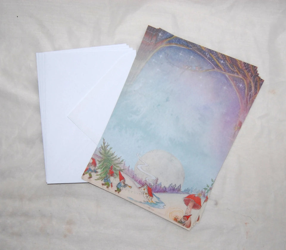 WINTER NOTE PAPER SET ~ WILDED FAMILY