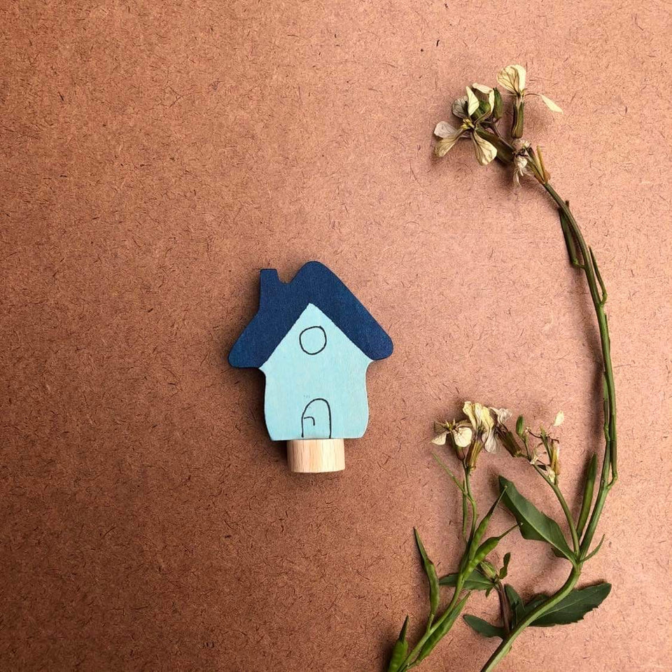 LITTLE BLUE HOUSE ~ CELEBRATION RING DECORATION ~ GRIMMS